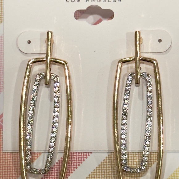 Stunning Gold Geometric Dangle Earrings by Shelli Segal - Picture 2 of 9